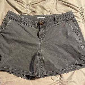 Gray shorts
